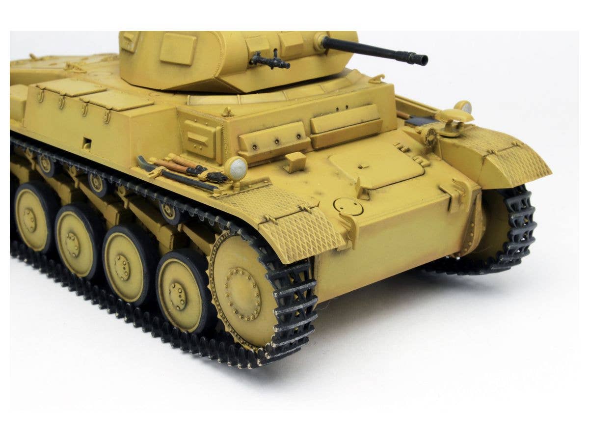 Platz x Dragon x R.C. 1/35 GIRLS und PANZER Panzerkampfwagen II Ausf.F Tank plus 2 Figure kits | 4545782040999
