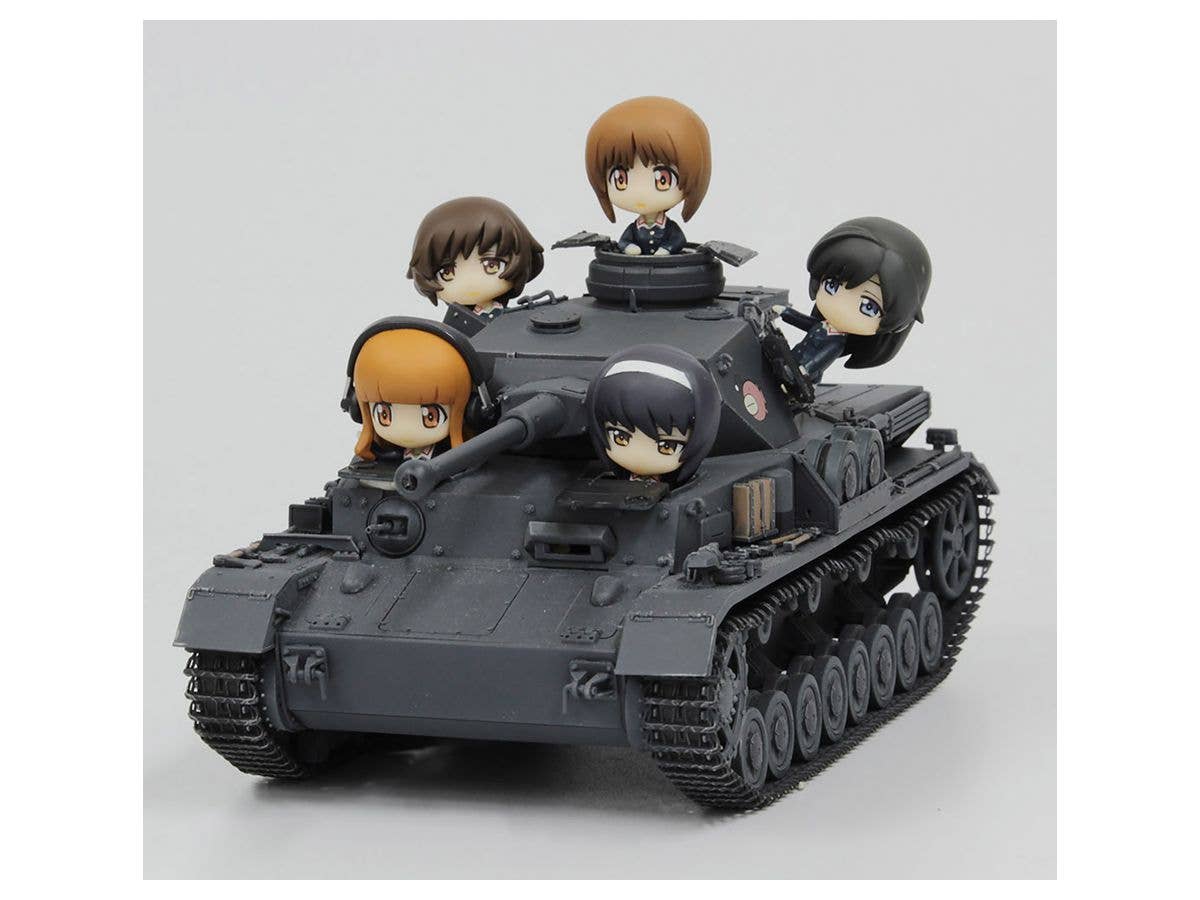 Platz 1/35 GIRLS und PANZER Pz.Kpfw.IV Ausf.D (F2 Ver) TEAM ANKOU Tank with Mini Prepainted Figure Set | 4545782071788