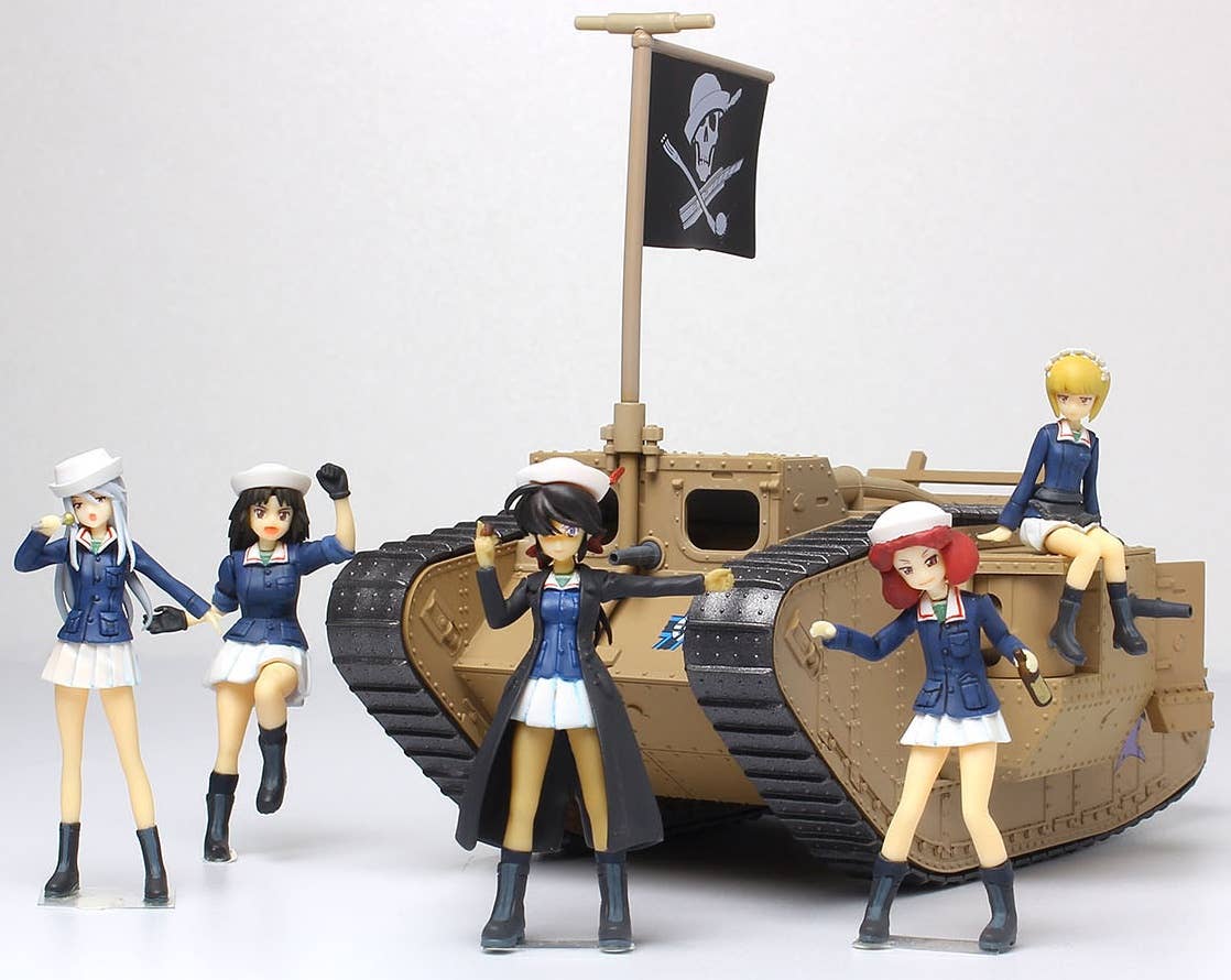 Platz 1/35 Girls und Panzer Das Finale Deformed Mk.IV Painted Display Model + Team Samesan Figure Kit Set | 4545782076950