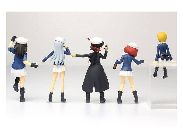 Platz 1/35 Girls und Panzer Das Finale Deformed Mk.IV Painted Display Model + Team Samesan Figure Kit Set | 4545782076950