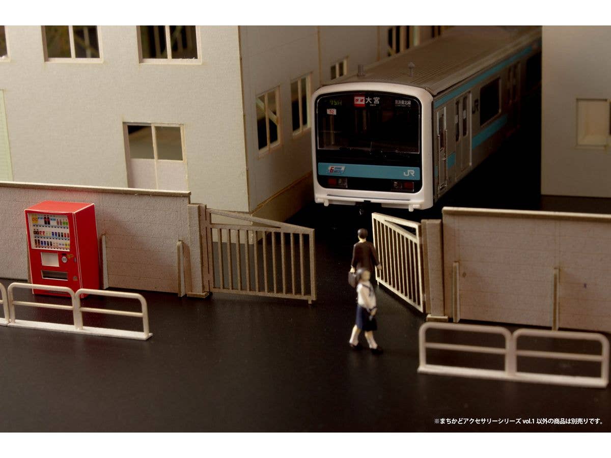 PLUM Town Corner Accessory Series Vol.1 1/80 Scale Paper Model Kit | 4582362386016
