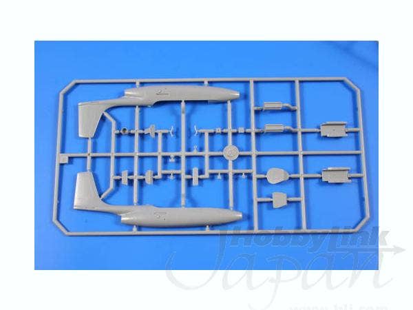 Special Hobby 1/72 TT-1 Pinto US Navy Trainer | 8594071083014