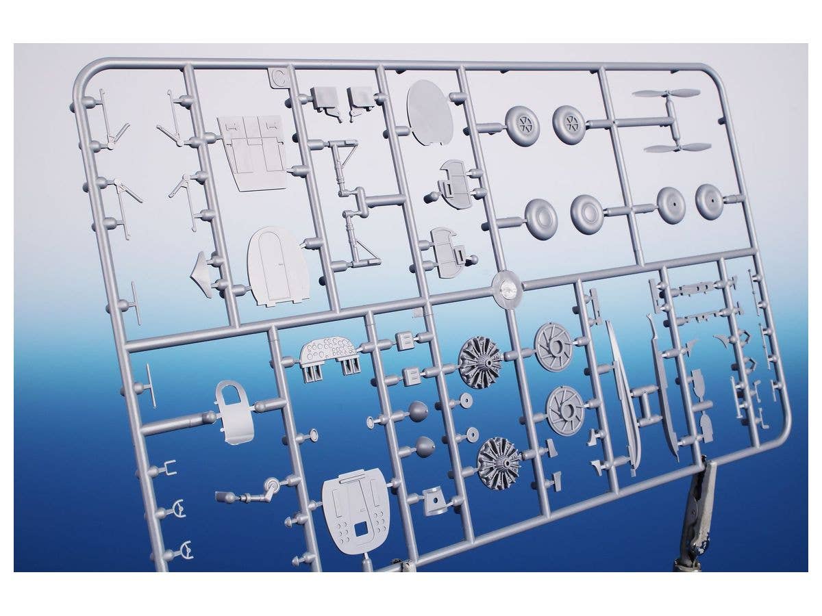 Special Hobby 1/72 Tachikawa Ki-54 Otsu / Hickory Gunner Trainer | 8594071088132