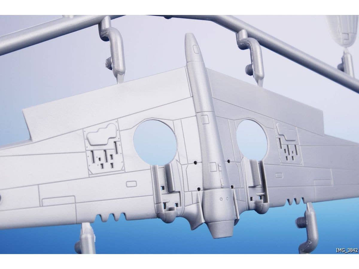 Special Hobby 1/72 Kittyhawk Mk.IV ‘Over the Mediterranean and the Pacific’ | 8594071089498