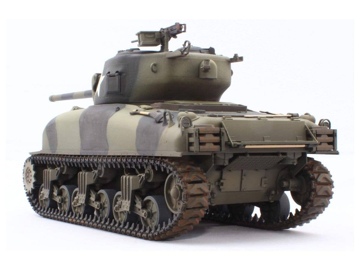 Asuka 1/35 U.S. Medium Tank M4A1 76mm Sherman | 4571229090470