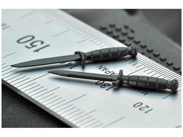 TomyTec Little Armory 1/12 LA028 Glock 17.18C Type Firearm | 4543736282273