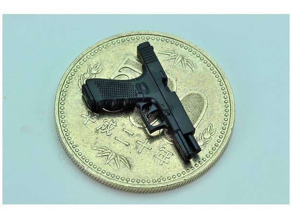 TomyTec Little Armory 1/12 LA028 Glock 17.18C Type Firearm | 4543736282273