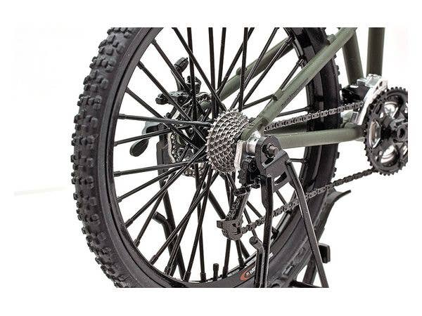 TomyTec Little Armory 1/12 LM003 Montague Paratrooper Folding MTB Bike | 4543736291787