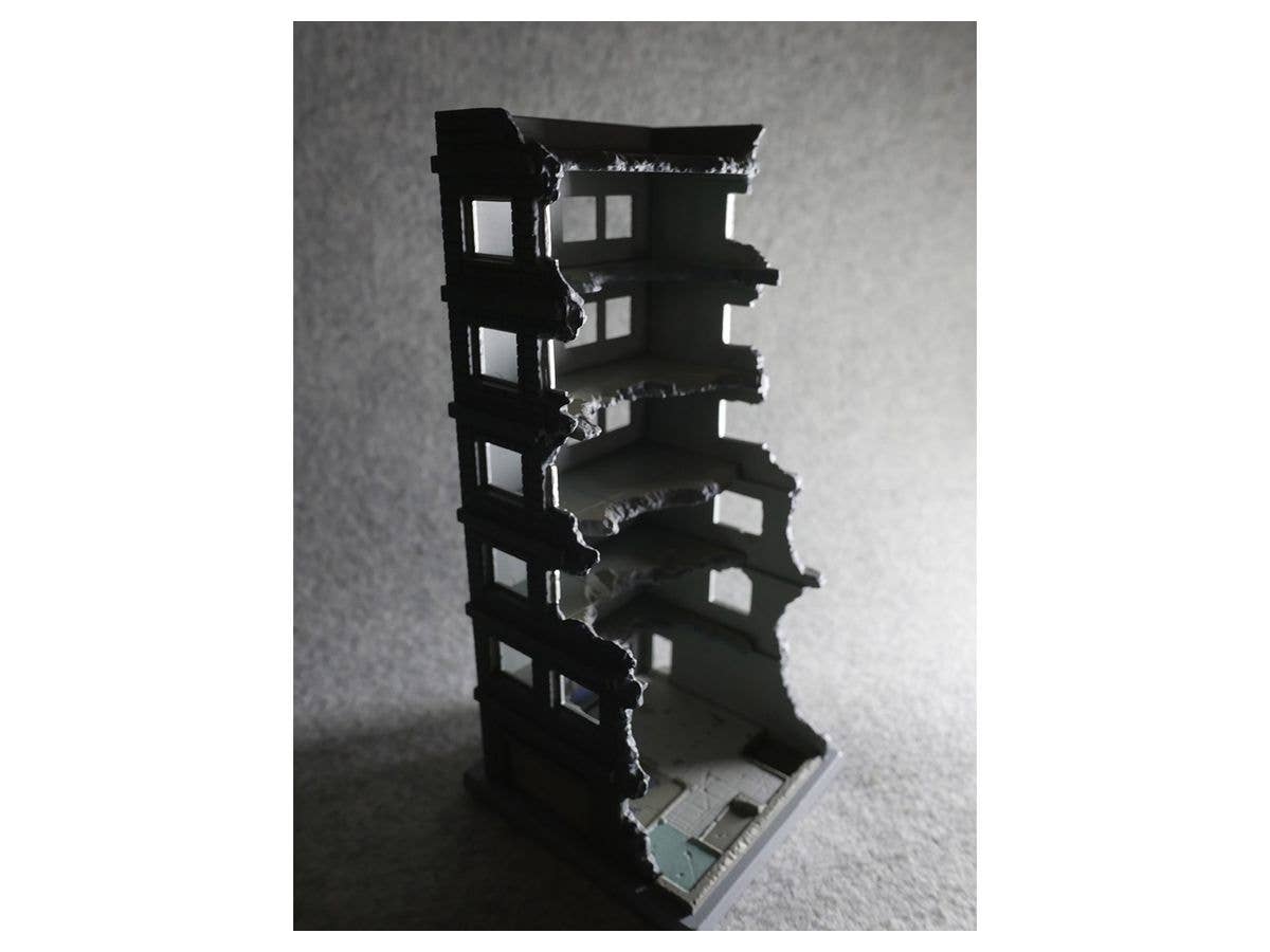 TomyTec DCM02 1/144 Dio Com Destroyed Building A | 4543736311850