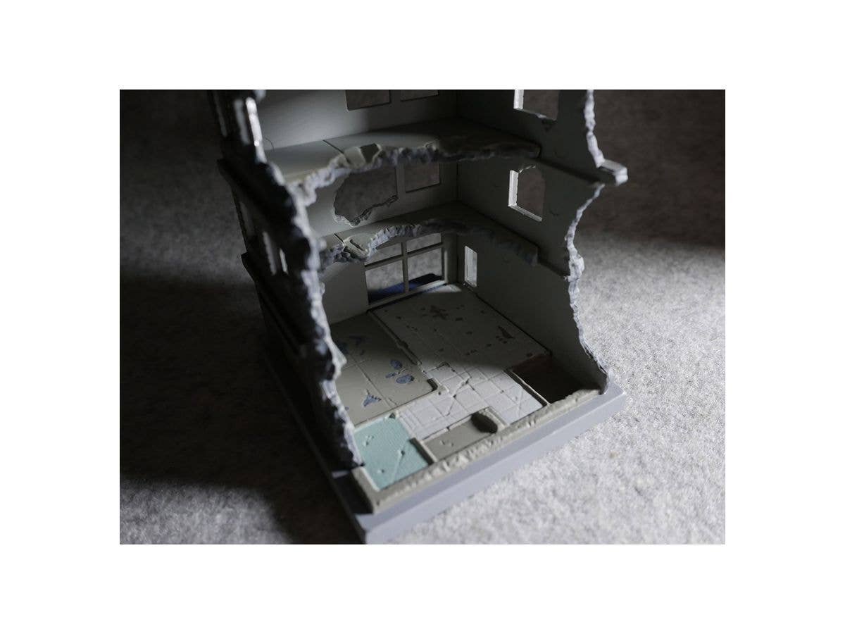 TomyTec DCM02 1/144 Dio Com Destroyed Building A | 4543736311850