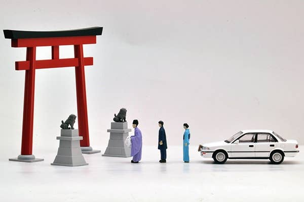 Tomica Limited Vintage Diocolle 64 1/64 #Car Snap 03a First Shrine Visit of New Year | 4543736312321