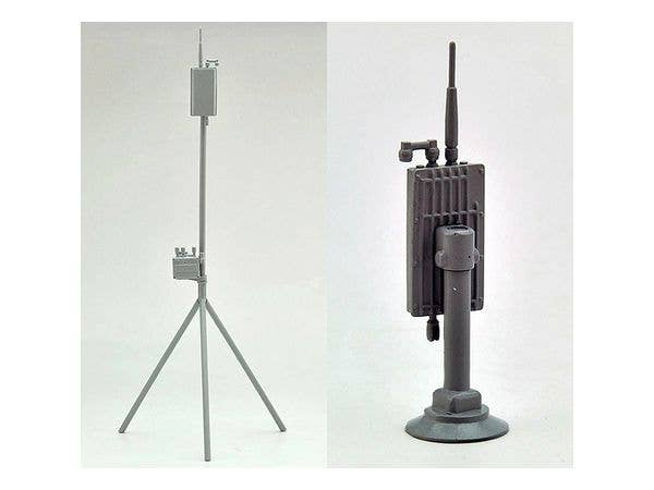 TomyTec Little Armory 1/12 LD032 UAV with Equipment and Materials | 4543736314233