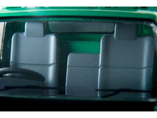 Tomica Limited Vintage 1/64 LV-N285a Isuzu ELF Panel Van Pigeon Mark Moving Center | 4543736324256