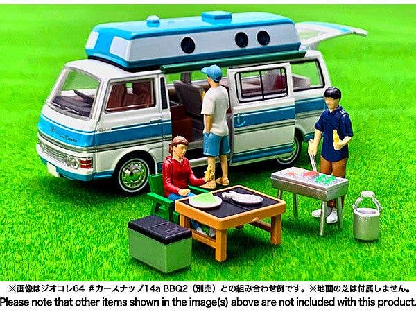 Tomica Limited Vintage NEO 1/64 LV-N312a Nissan Caravan Camper White/Sky Blue 1973 | 4543736325062