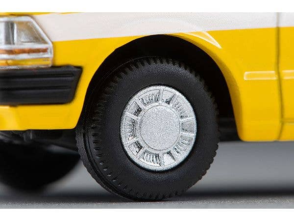 Tomica Limited Vintage 1/64 LV-N306a Cedric Van Road Patrol Car | 4543736325253
