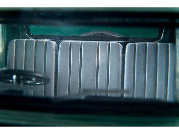 Tomica Limited Vintage 1/64 LV-208A Isuzu Elf Cleaning Car Amagasaki Cleaning Bureau | 4543736329404