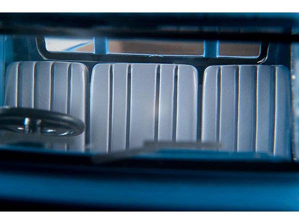 Tomica Limited Vintage 1/64 LV-191B Isuzu Elf High-Floor Loading Platform Blue 1966 | 4543736329411