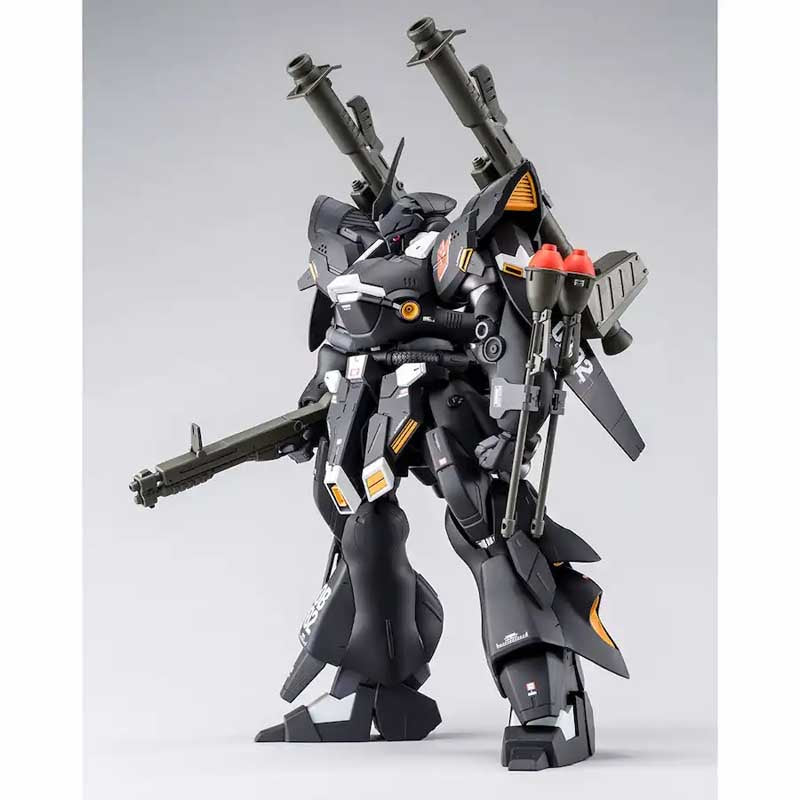 P-Bandai MG 1/100 Kämpfer Schwer