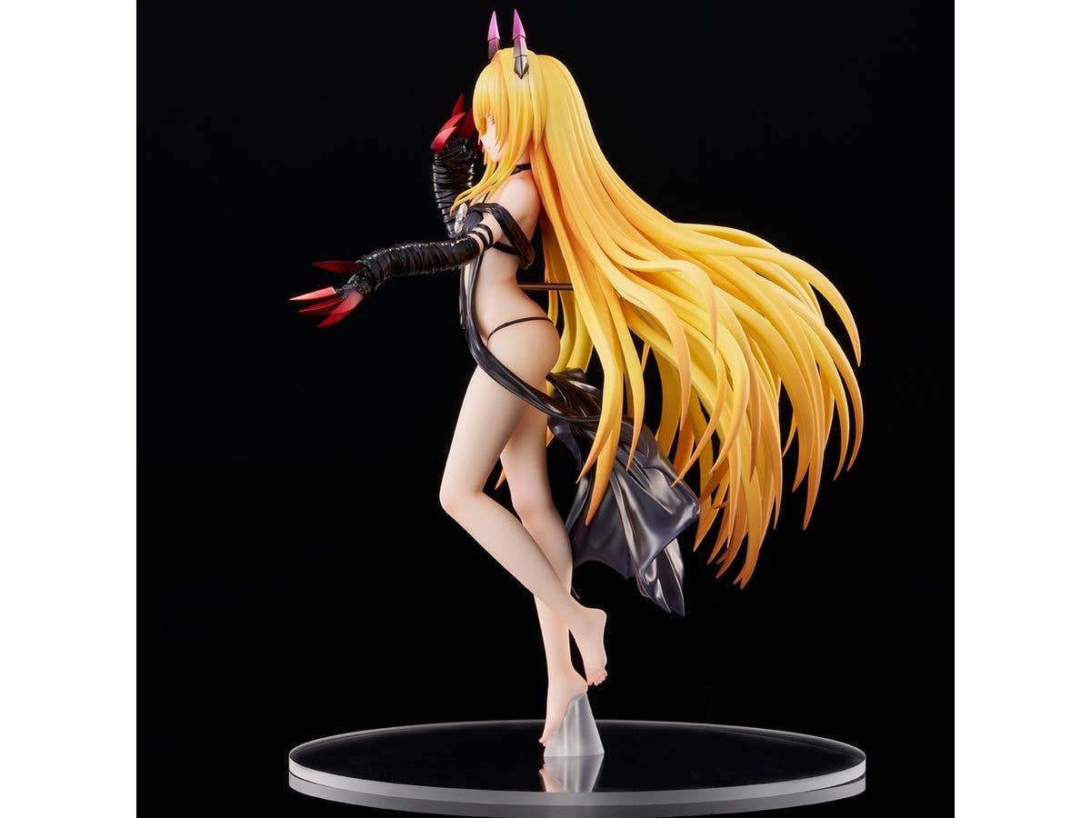 Union Creative To Love-Ru Darkness - Golden Darkness Darkness Ver. 1/6 | 4589642715603