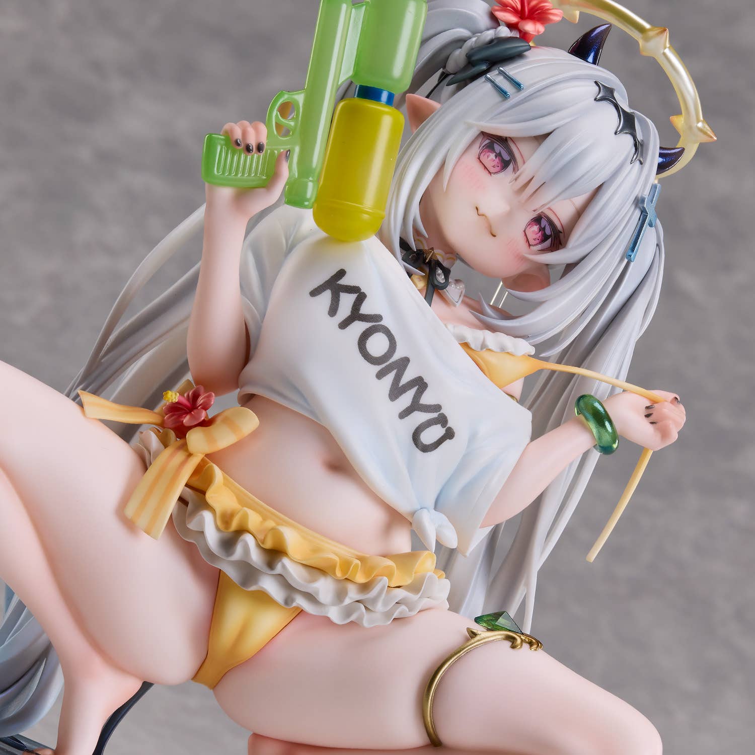 Chihiro Illustration “Silver-Haired Girl” 1/6 Scale Complete Figure | 4589642716099