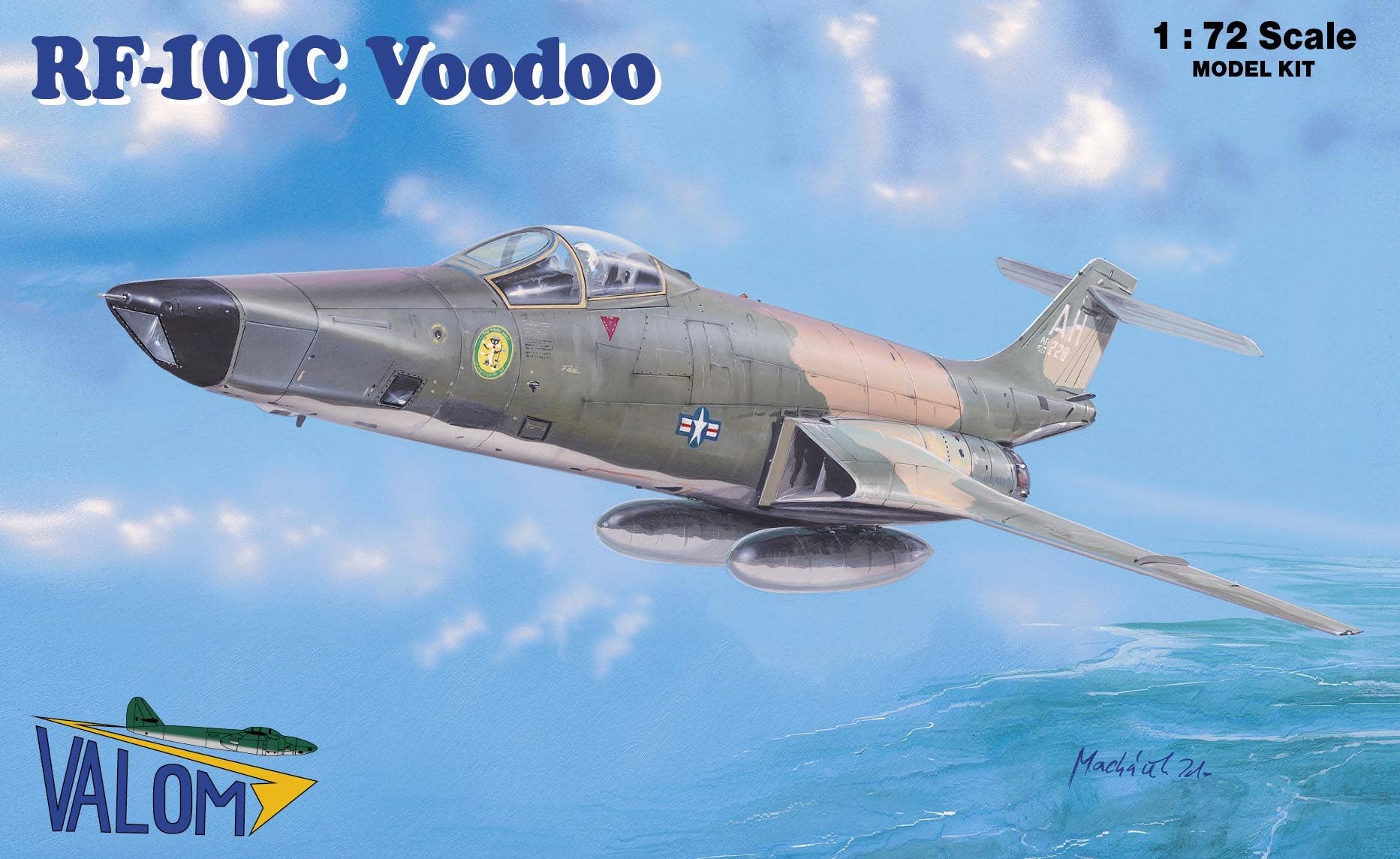 Valom 1/72 RF-101C Voodoo | 8594054290934