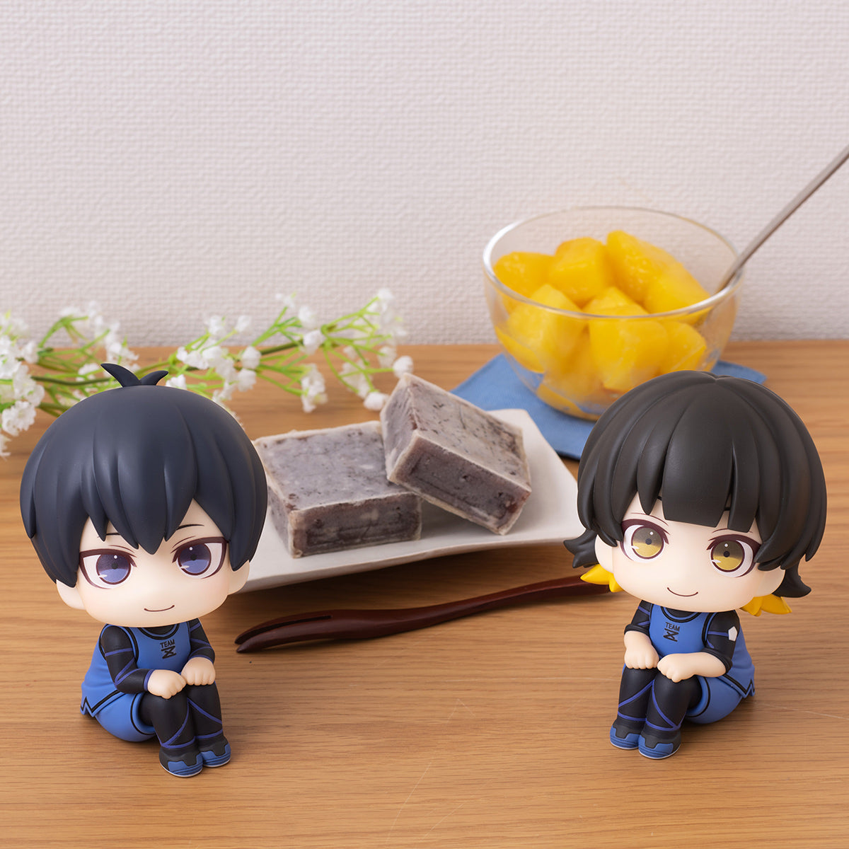 Megahouse LookUp Yoichi Isagi & Meguru Bachira with Gift "Bluelock" | 4535123834929