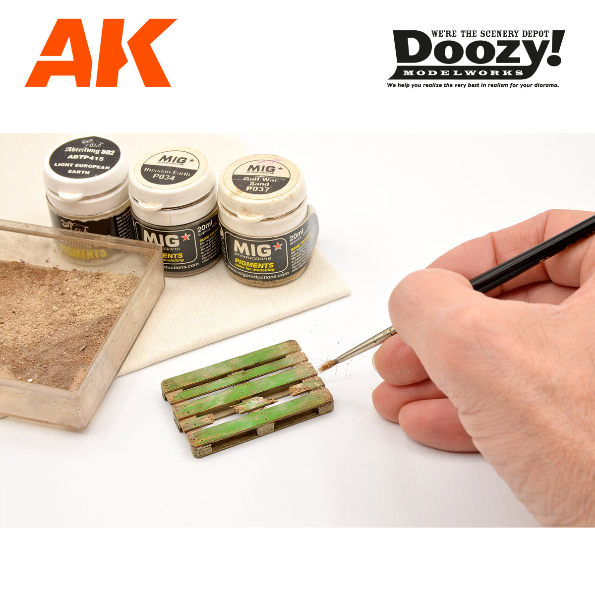 Doozy 1/24 Wooden Euro Pallet, 5 Units | 8435568328976