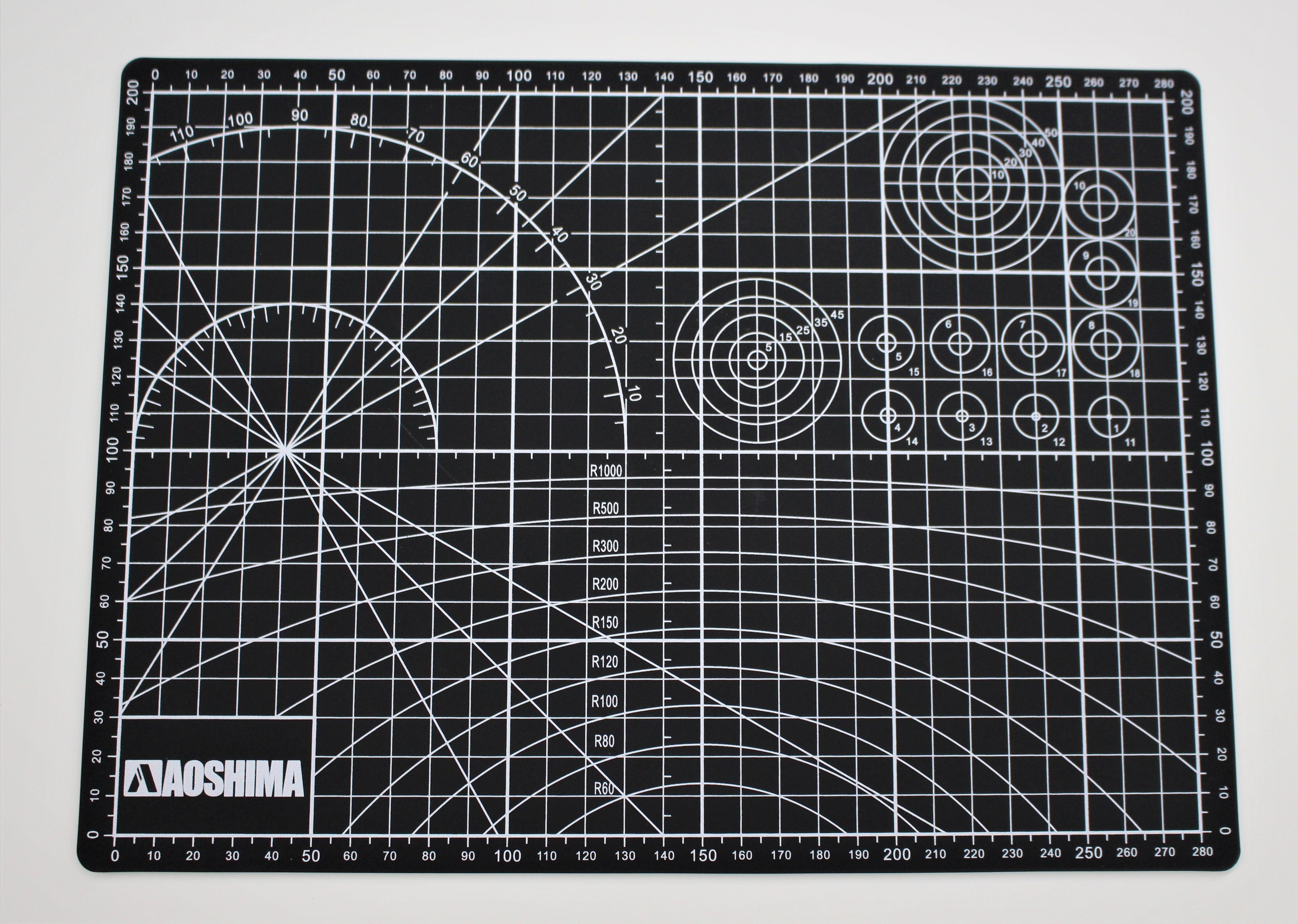 Aoshima PVC Cutting Mat, Size: 30 X 22 X 0.3 (CM) | 4905083065051
