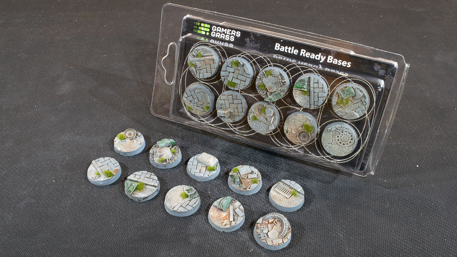 Gamers Grass Battle Ready Bases - Urban Warfare - Round 25mm (x10) | 738956789341