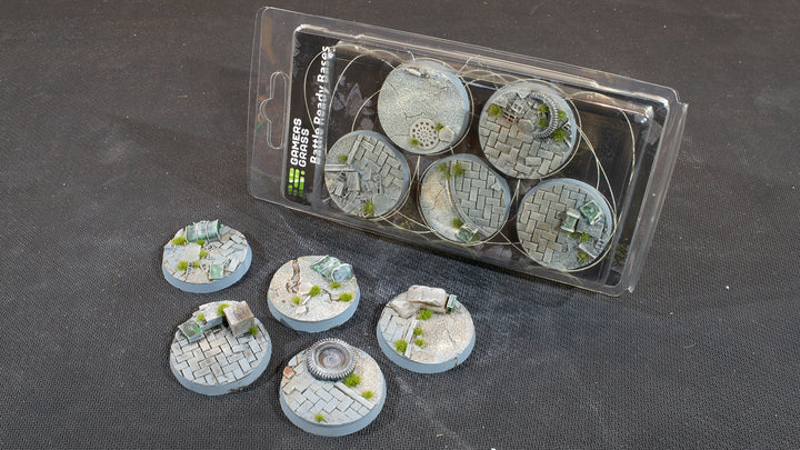 Gamers Grass Battle Ready Bases - Urban Warfare - Round 40mm (x5) | 738956789365