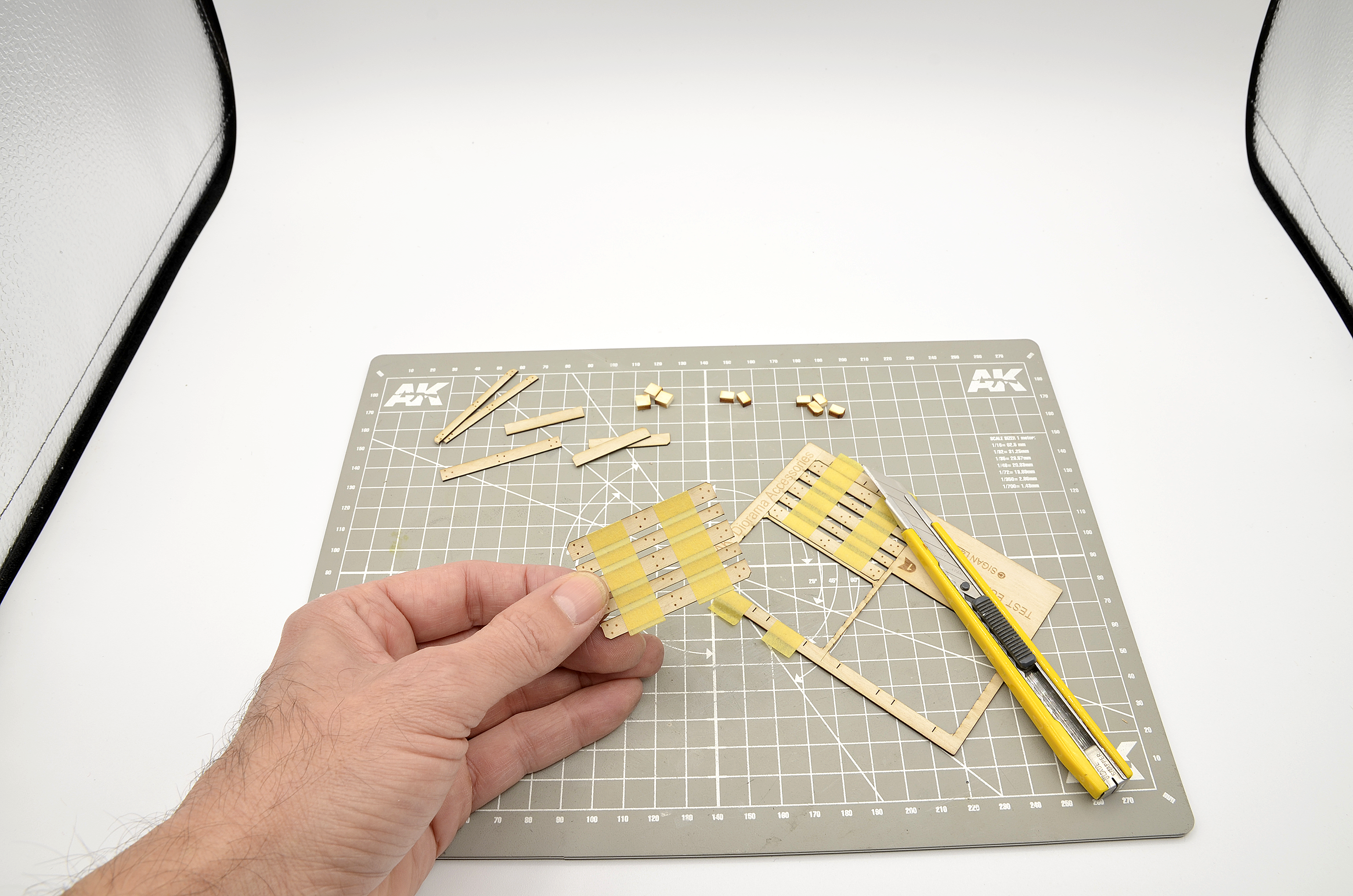 Doozy 1/24 Wooden Euro Pallet, 5 Units | 8435568328976