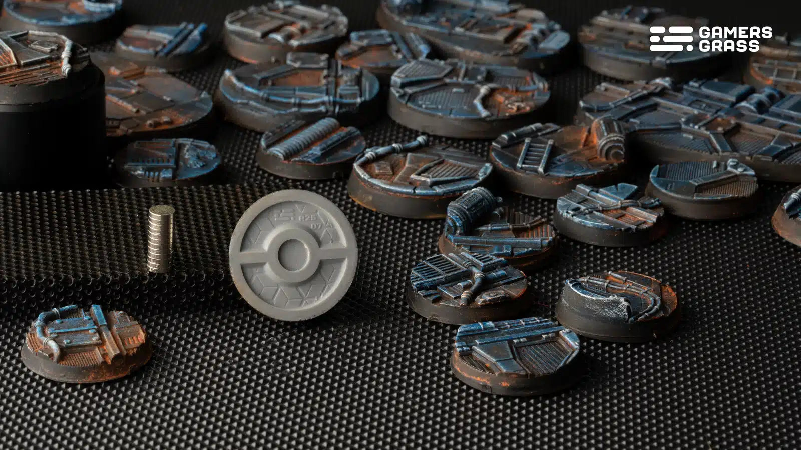 Gamers Grass Battle Ready Bases - Spaceship Corridor - Round 25mm (x10) | 738956790217