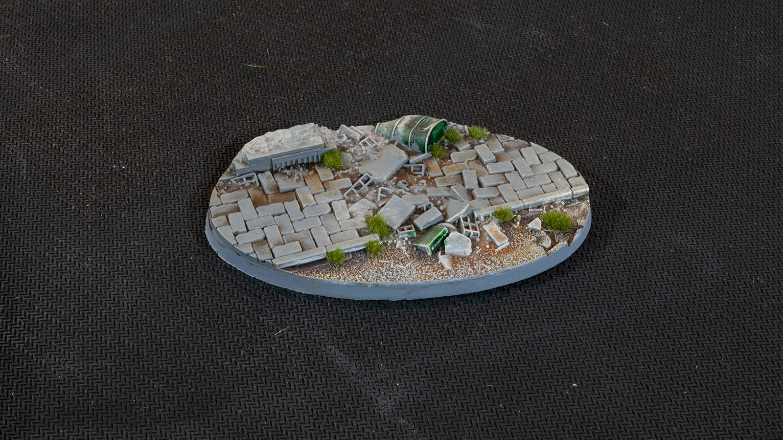 Gamers Grass Battle Ready Bases - Urban Warfare - Oval 90mm (x2) | 738956789426