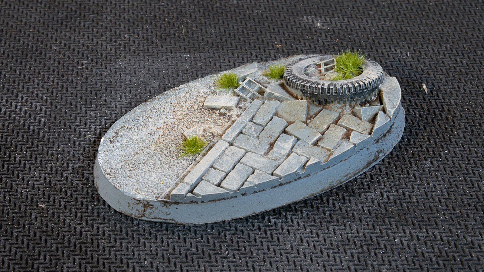 Gamers Grass Battle Ready Bases - Urban Warfare - Oval 60mm (x4) | 738956789402