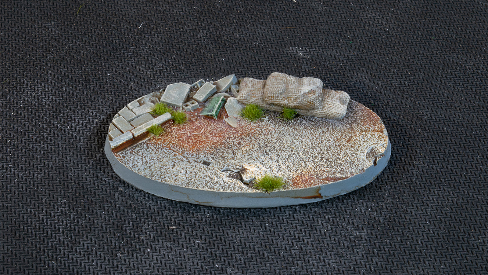 Gamers Grass Battle Ready Bases - Urban Warfare - Oval 75mm (x3) | 738956789419