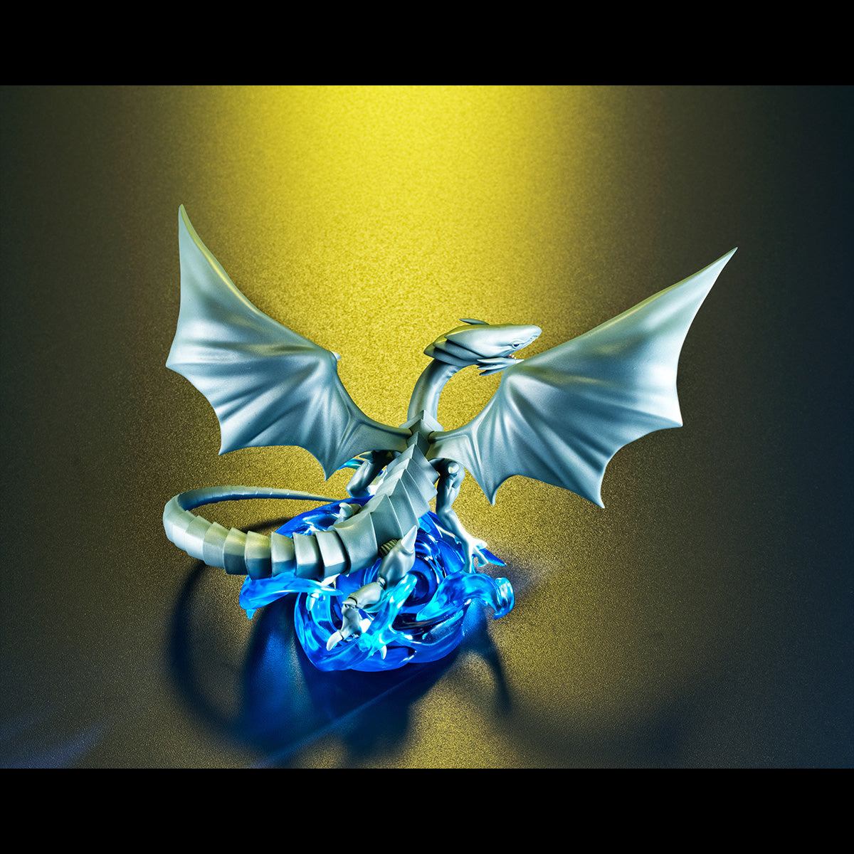 MegaHouse MONSTERS CHRONICLE：Yu-Gi-Oh Duel Monsters - Blue Eyes White Dragon | 4535123835278