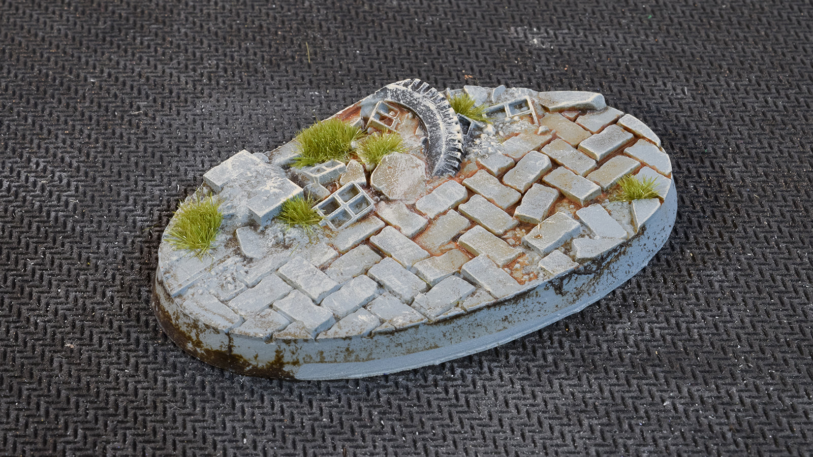 Gamers Grass Battle Ready Bases - Urban Warfare - Oval 60mm (x4) | 738956789402