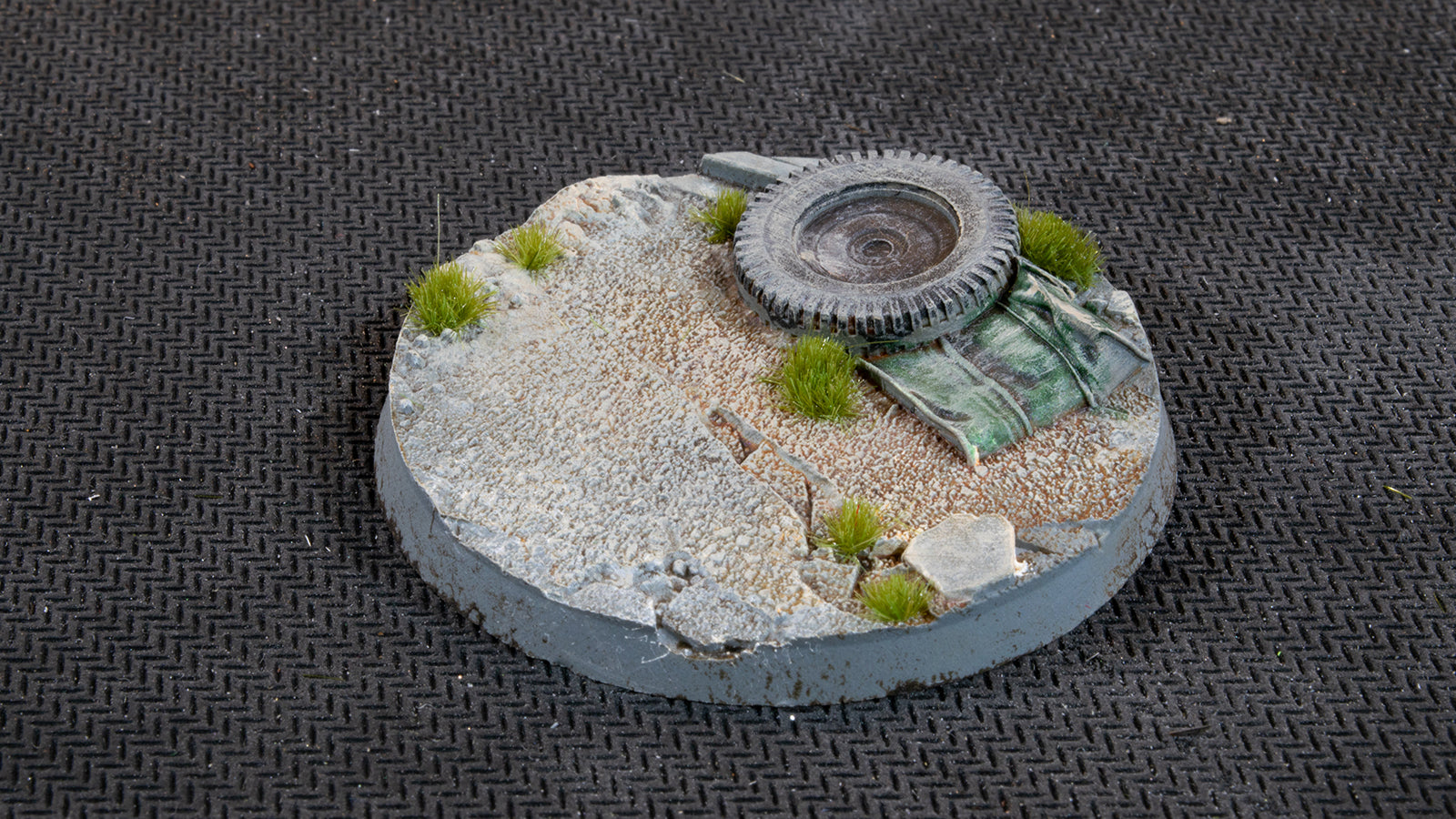 Gamers Grass Battle Ready Bases - Urban Warfare - Round 50mm (x3) | 738956789372