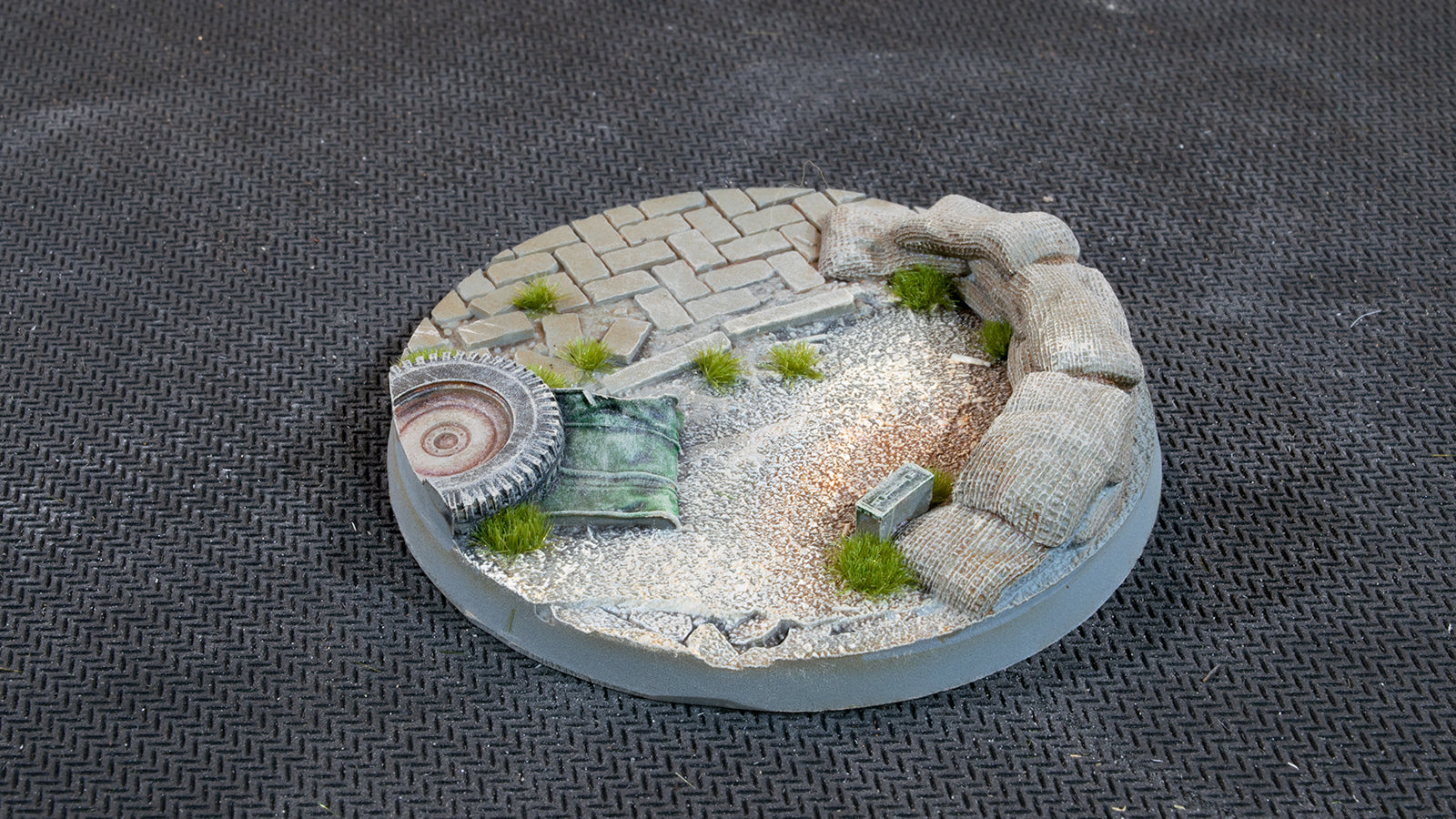 Gamers Grass Battle Ready Bases - Urban Warfare - Round 60mm (x2) | 738956789389