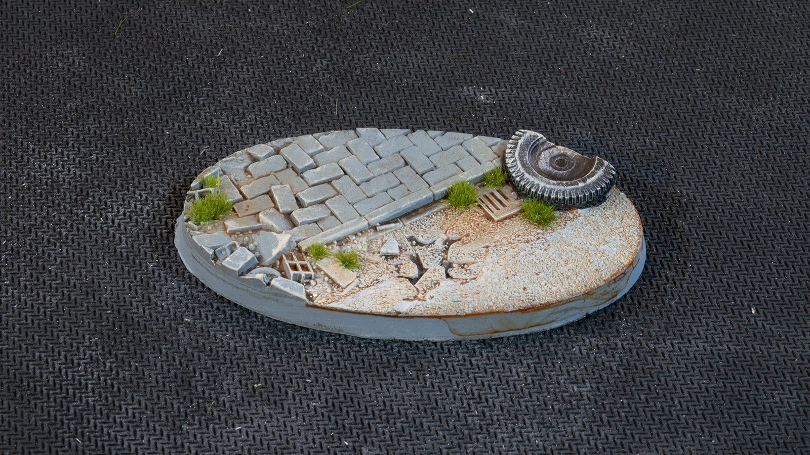 Gamers Grass Battle Ready Bases - Urban Warfare - Oval 75mm (x3) | 738956789419