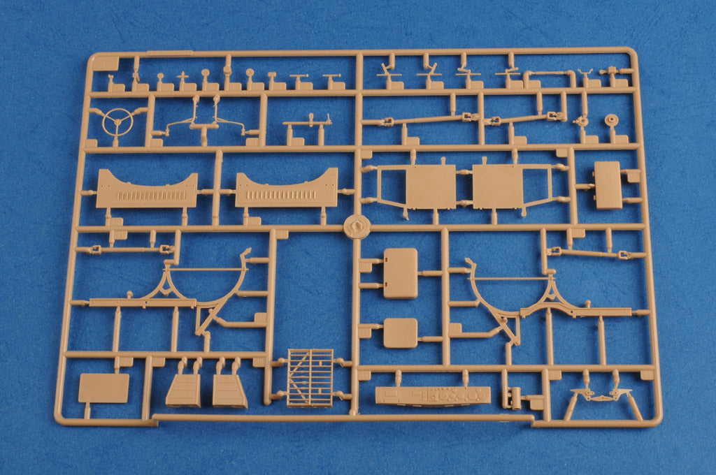 Hobby Boss 1/35 Russian KrAZ-255B | 6939319255068