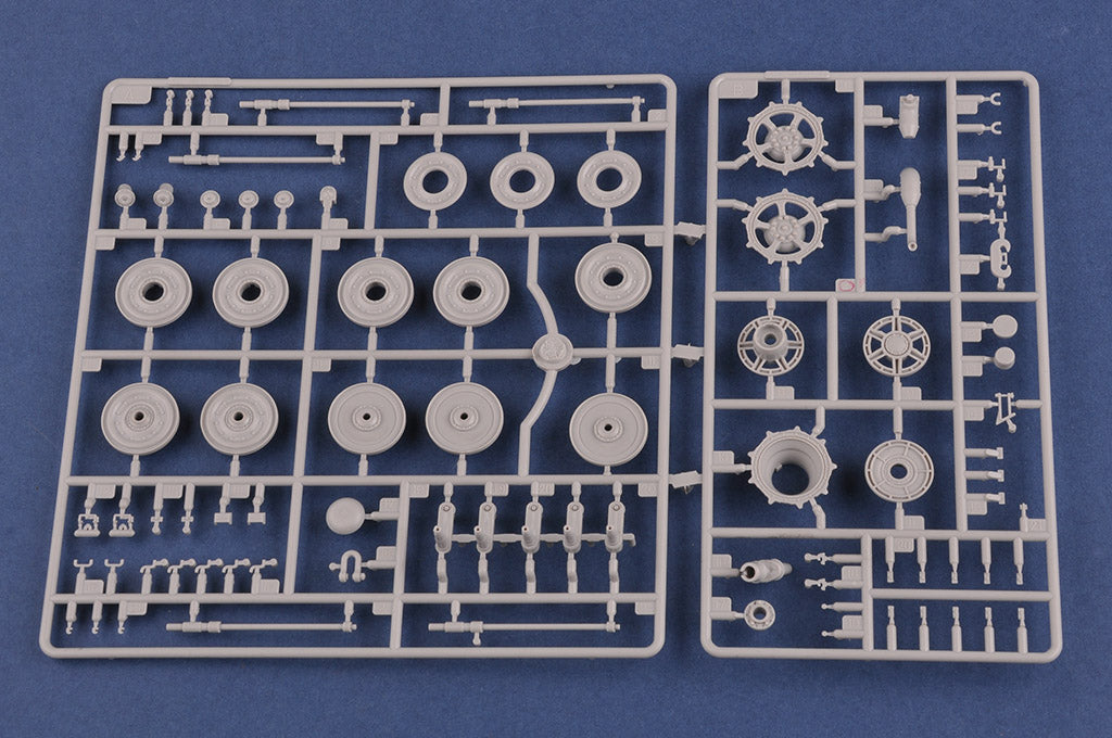 Hobby Boss 1/35 Pz.Kpfw.VI Sd.Kfz.182 King Tiger 'Porsche Turret' w/ Zimmerit | 6939319245304