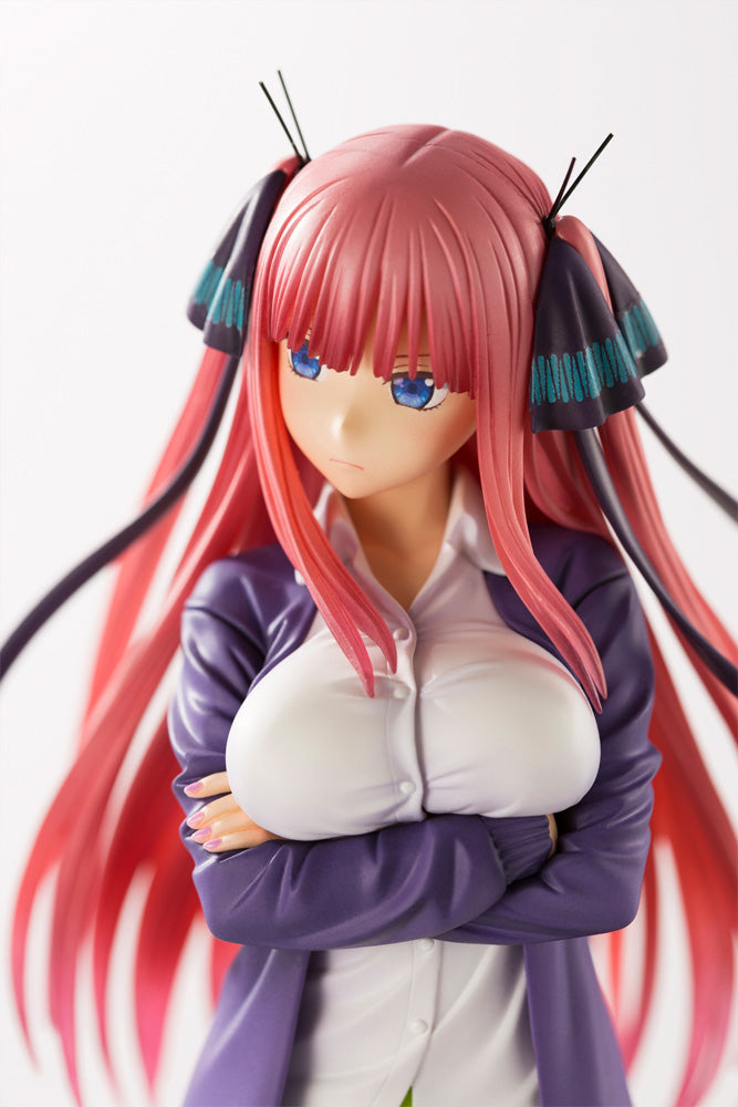 Kotobukiya 1/8 The Quintessential Quintuplets Series - Nino Nakano, PVC Figure (8.67 Inches) | 190526026032