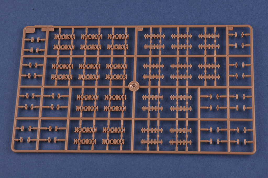 Hobby Boss 1/35 Pz.Kpfw.VI Sd.Kfz.182 King Tiger 'Porsche Turret' w/ Zimmerit | 6939319245304