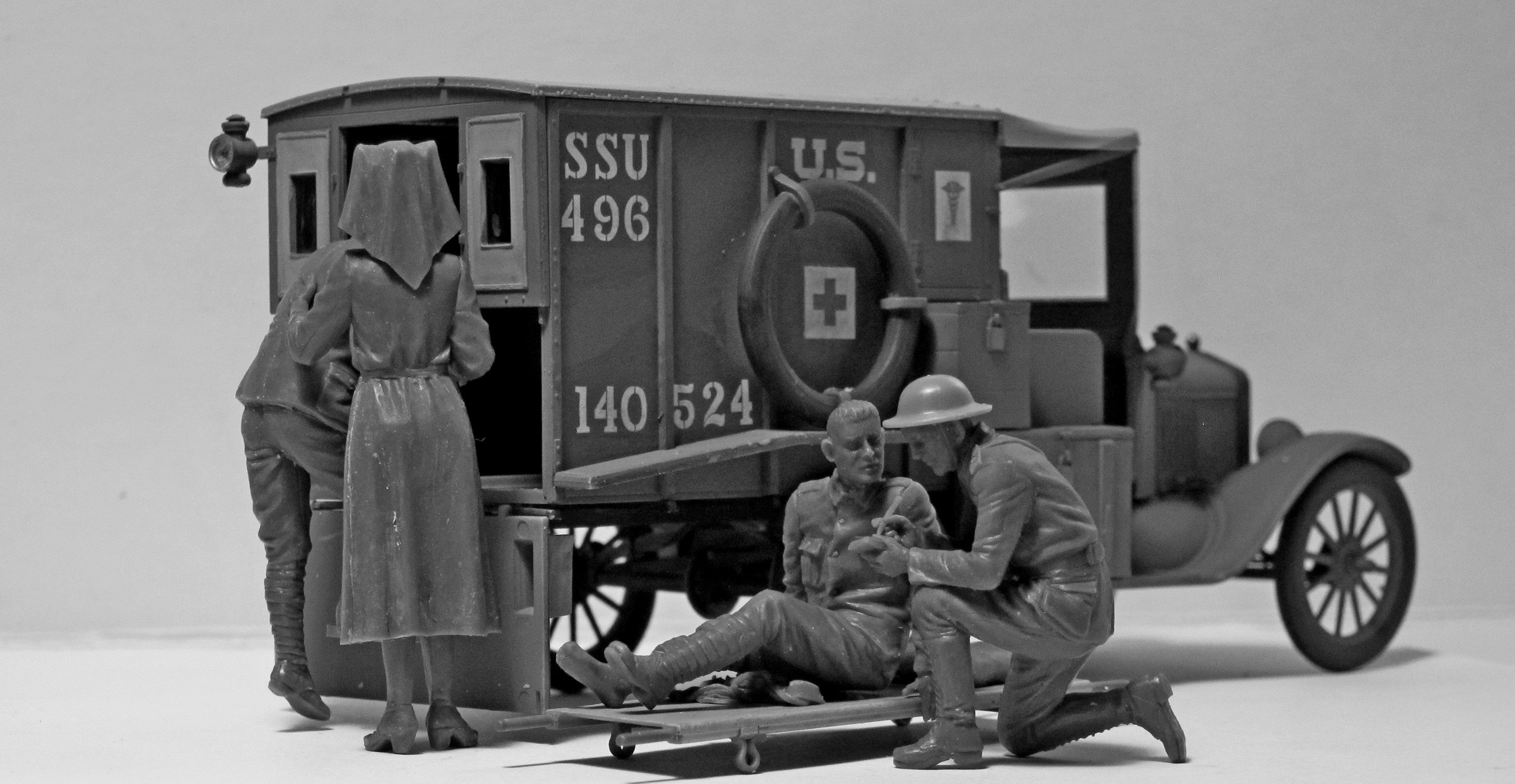 ICM 1/35 Model T 1917 Ambulance with US Medical Personnel | 4823044404506