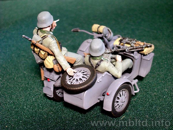 MASTER BOX 1/35 German motorcyclists, 1940-1943 | 4820041760444