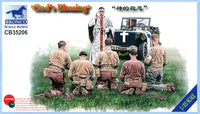 Bronco Models 1/35 Gods Blessing WWII US US Infantry & Chaplain Figure Set | 4544032724900