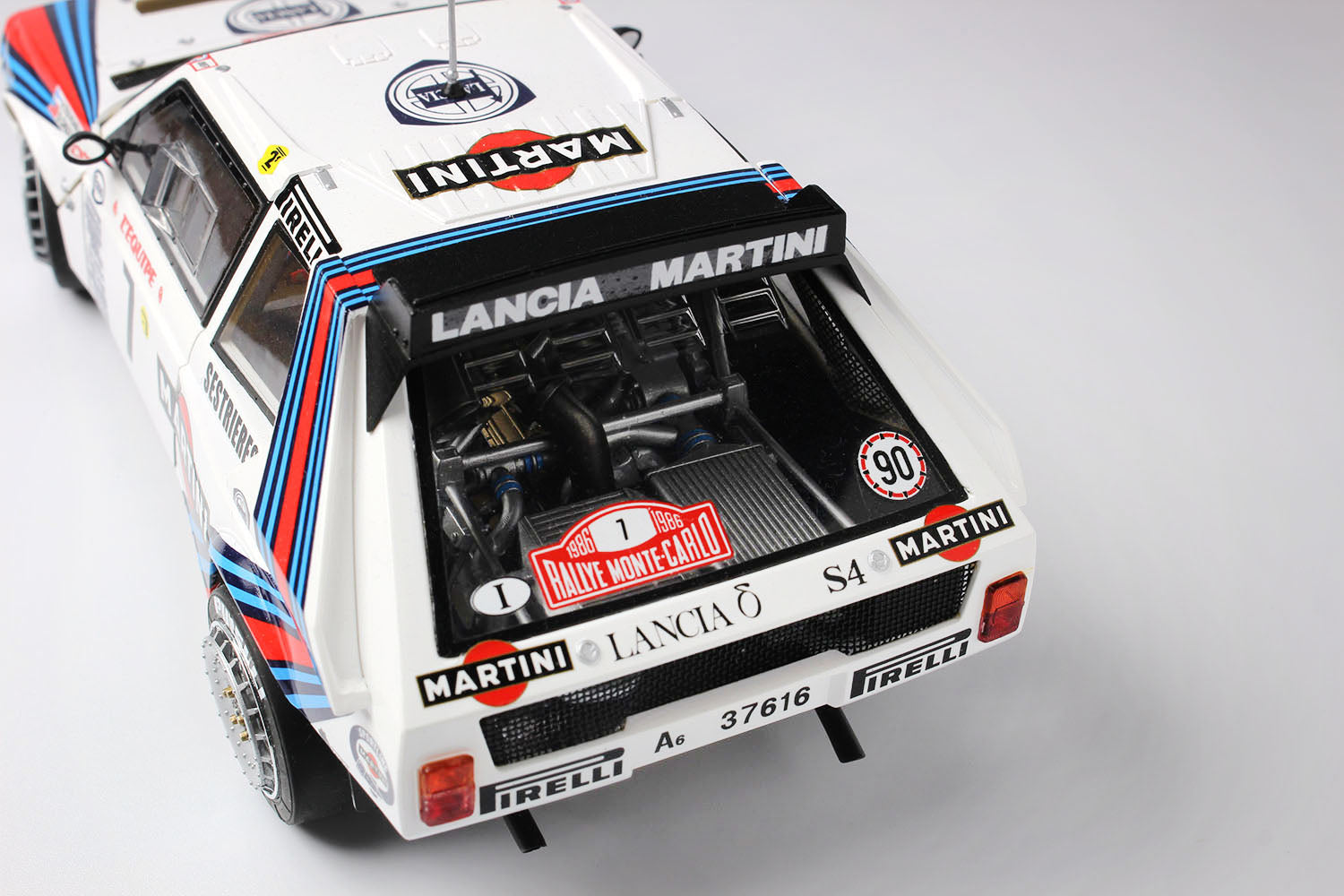 Platz NuNu 1/24 Racing Series: Lancia Delta S4 '86 Monte Carlo Rally | 4545782077209