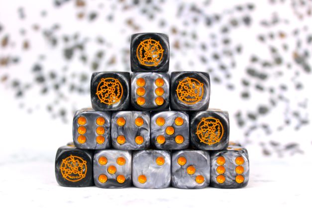 Conquest, Dweghom Faction Dice on Gray swirl Dice (PBW8518)