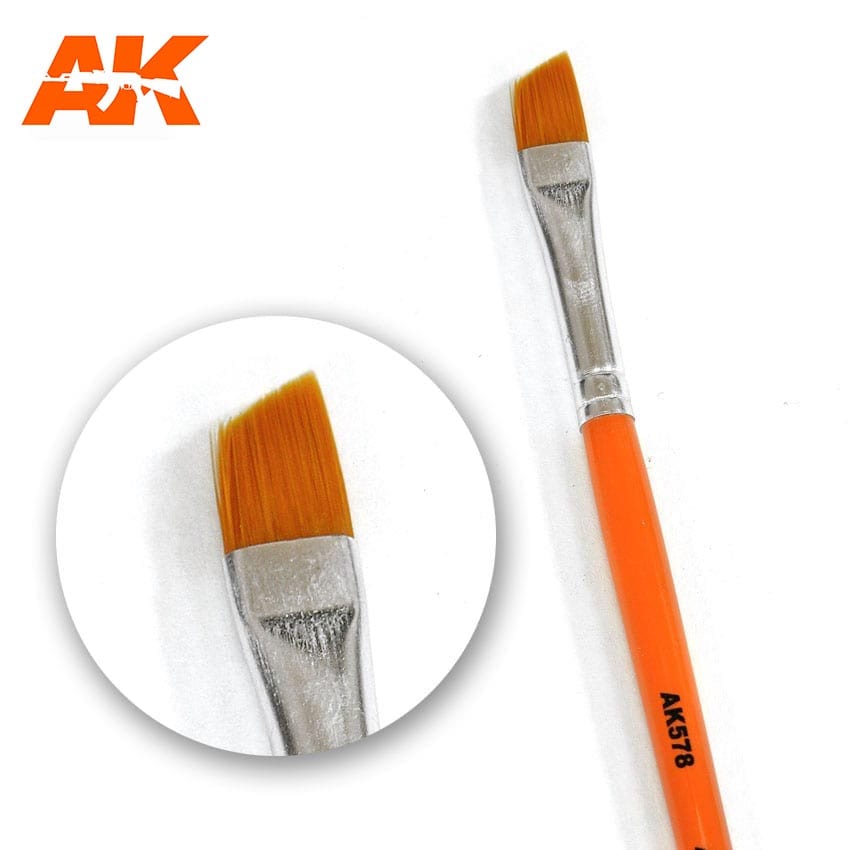 AK Interactive Weathering Brush Diagonal | 8436535575782